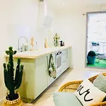 Appartement Cocon Douillet Face A La De Sur *
