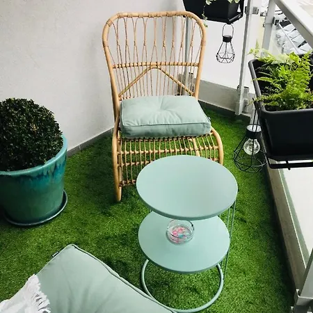 Cocon Douillet Face à La De Sur *