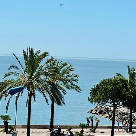 Appartement Cocon Douillet Face A La De Sur